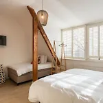 Het Oude Raadhuis 招待所 卡斯特里科姆