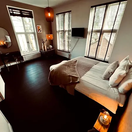 Het Oude Raadhuis Guest house Castricum