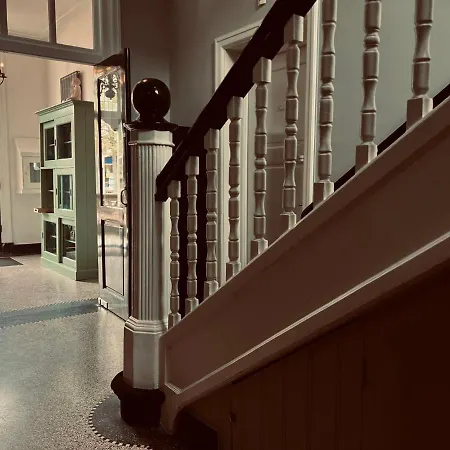 Het Oude Raadhuis Casa de hóspedes 4*