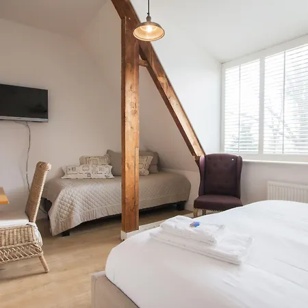 Het Oude Raadhuis Casa de hóspedes 4*