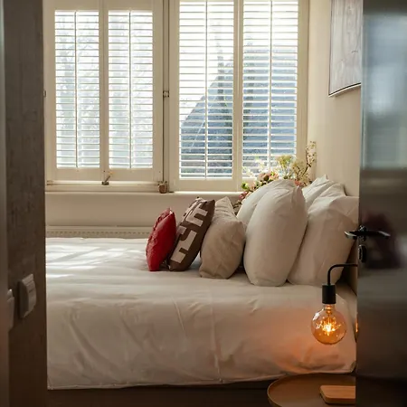 Het Oude Raadhuis 3*