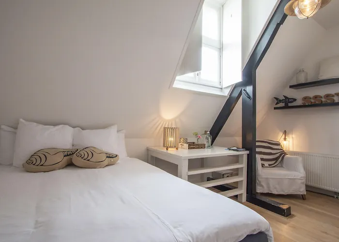 Het Oude Raadhuis 카스트리컴