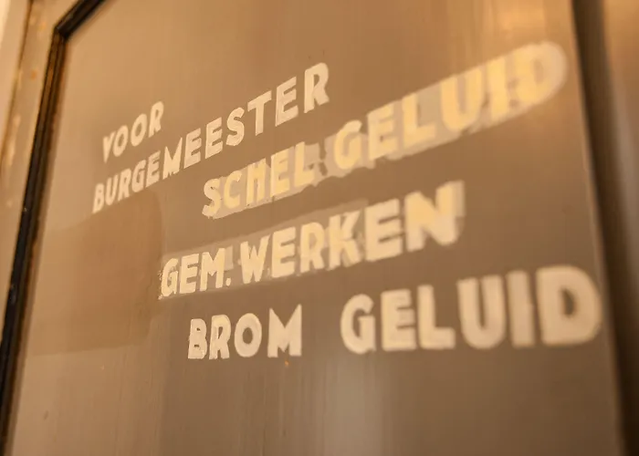 Het Oude Raadhuis 3* 카스트리컴