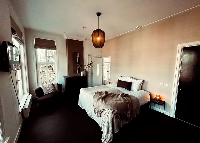 Het Oude Raadhuis 게스트하우스 카스트리컴