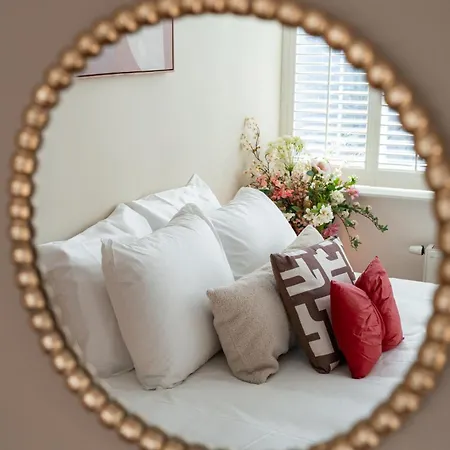 Het Oude Raadhuis 3*